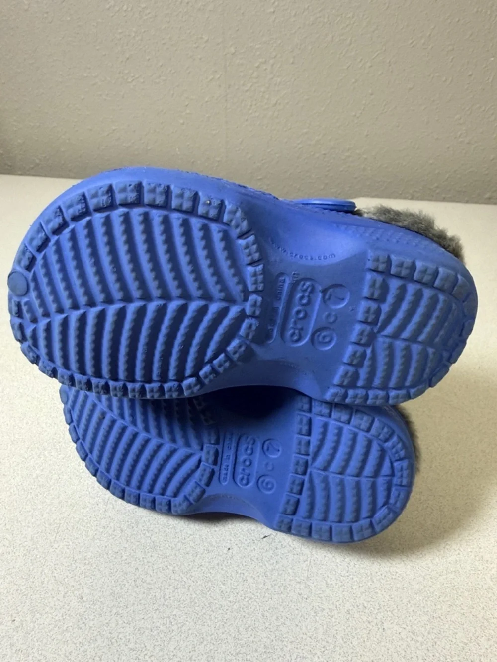 CROCS Kids Blue Faux-Fur Lined Clog
